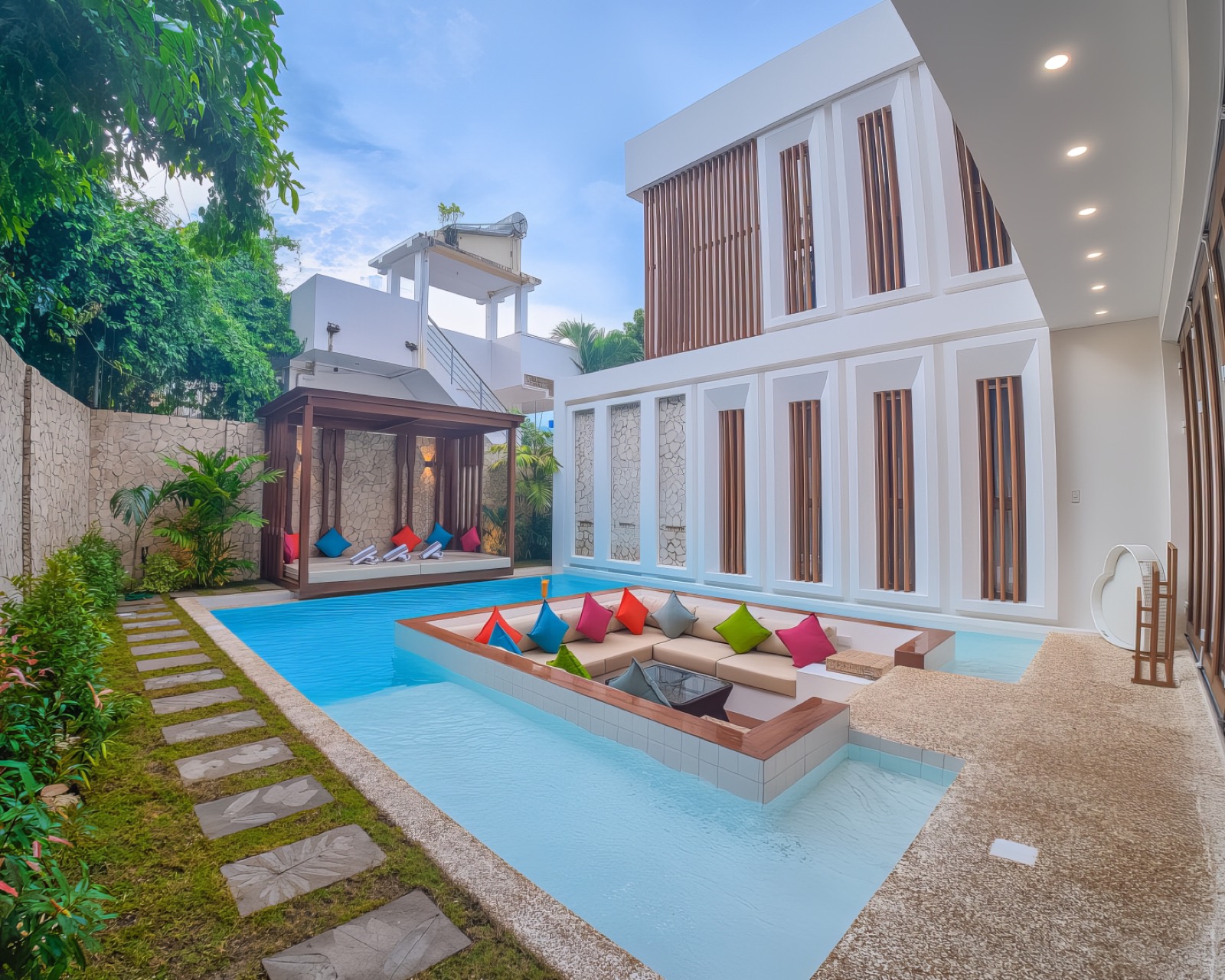 Private Outdoor Oasis